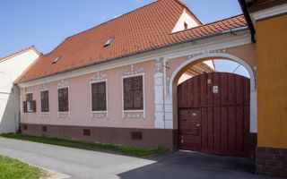 Casă Săsească Autentică cu Șură Impresionantă în Cristian – Teren 2729mp - Poză 2