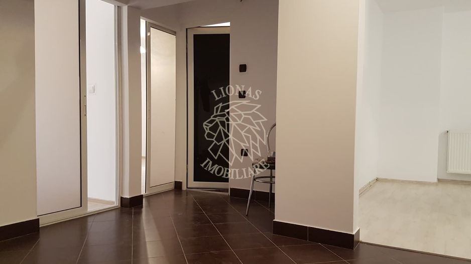 Apartament decomandat 3 camere-parcare-parter-Zona Imparatul Traian - Poză 5