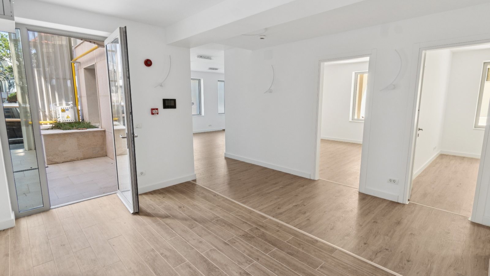 Birou Premium, 3 camere, Armenească , Universitate– București - Poză 1