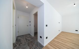 Apartament 2 camere, faza nouă, loc de parcare - Kasper Coresi - Poză 13
