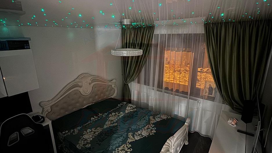 De vanzare apartament 3 camere Parter Mazepa 1 - Poză 12