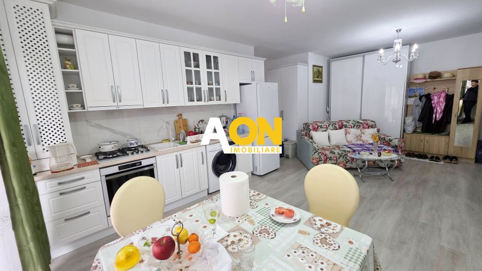 Apartament 3 camere, 2 balcoane, etaj 1, parcare, bloc nou, Micesti - Poză 3