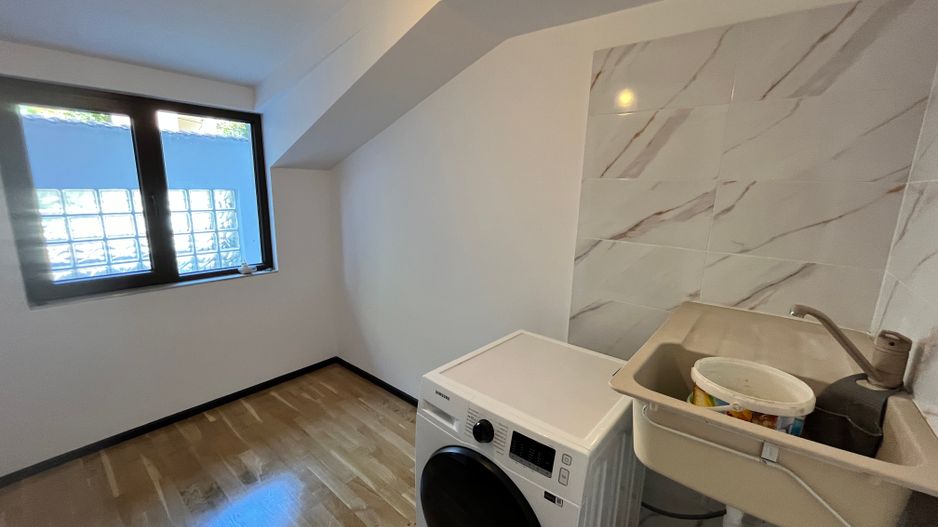 APARTAMENT SUPERB CU 5 CAMERE  LA INCHIRIERE PE SOSEAUA NORDULUI - Poză 14