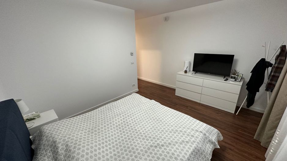 Apartament in vila cu curte  Dumbravita - Poză 12