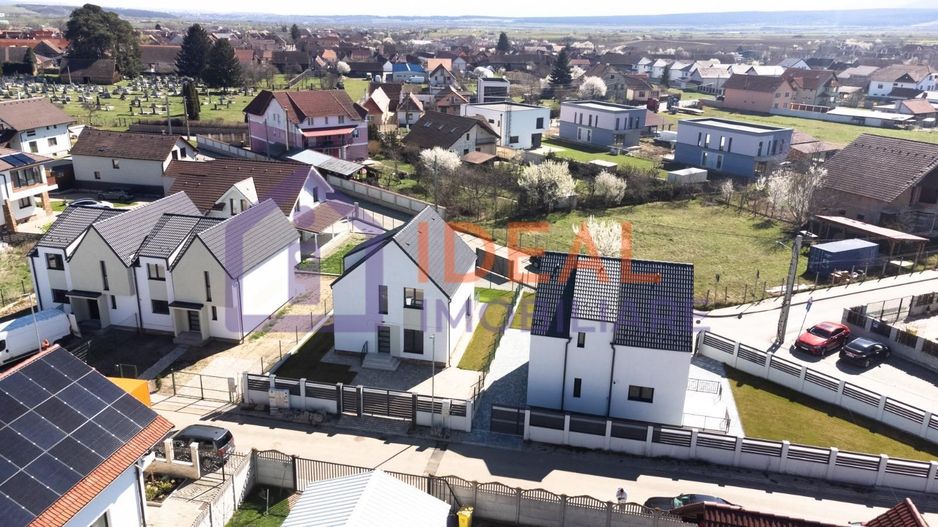 Casa Individuala Moderna cu 4 camere si 316 mp curte, in Cristian - Poză 9