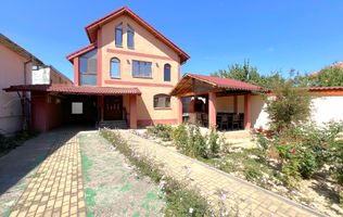 Casa-5 Dormitoare-2 bucatari-3 bai-Living-Toate utilitatile-Popoveni