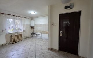 Apartament 2 camere de vanzare parter SU 51 Deva Al. Constructorilor - Poză 4