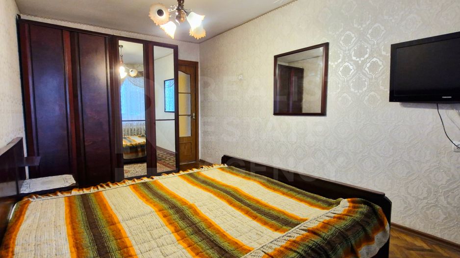 Chirie, apartament, 3 camere, Strada Calea Ieşilor, Sculeni - Poză 5