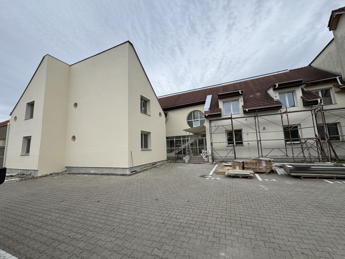 Apartament nr.10 cu 2 camere complet mobilat si utilat - Poză 15
