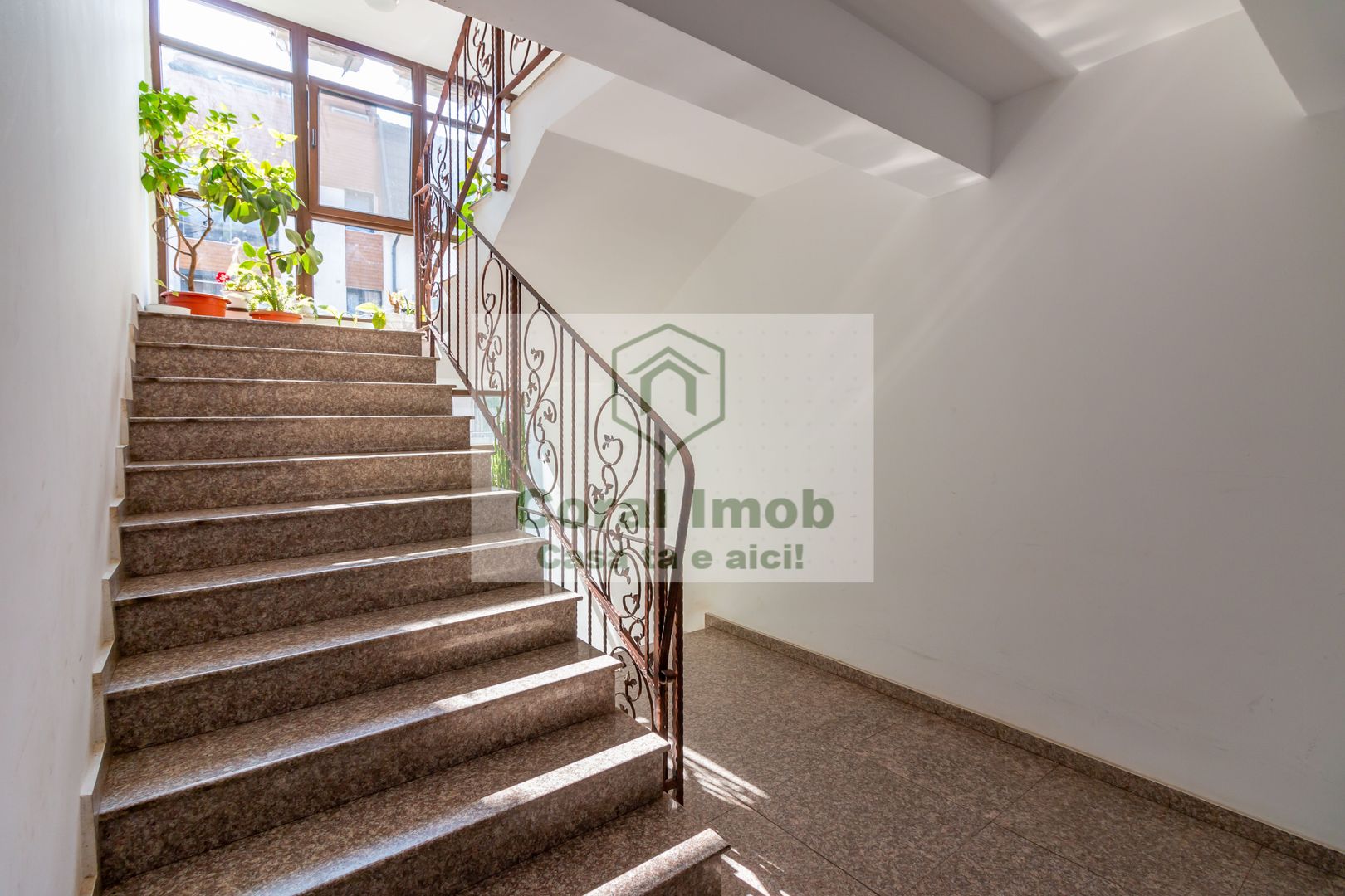 Ocazie de neratat! Apartament 3 camere cu parcare proprie se vinde  la - Poză 17