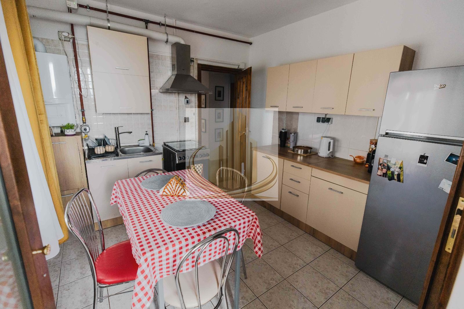 Apartament 4 camere Central 100mp 245000 euro - Poză 11
