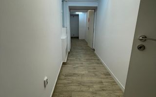 Spatiu comercial cu vad bun de inchiriat in zona centrală! - Poză 11