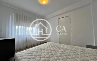 Casă de închiriat cu 4 camere în Cartierul Europa, Oradea - Poză 12