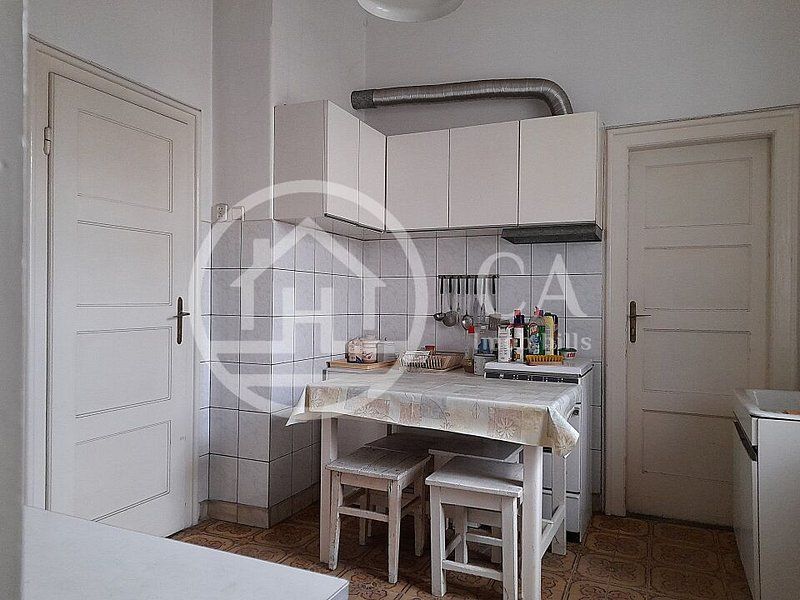 Apartament la casa cu 4 camere de vanzare zona ultracentrala Oradea - Poză 5