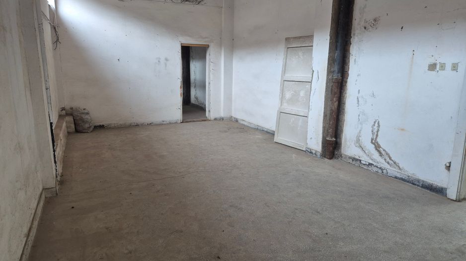 Închiriez spațiu comercial - Poză 7