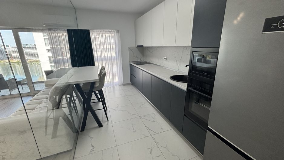 Chirie 2 Camere GranVia Lake View - Terasă cu vedere la Lac - Poză 8