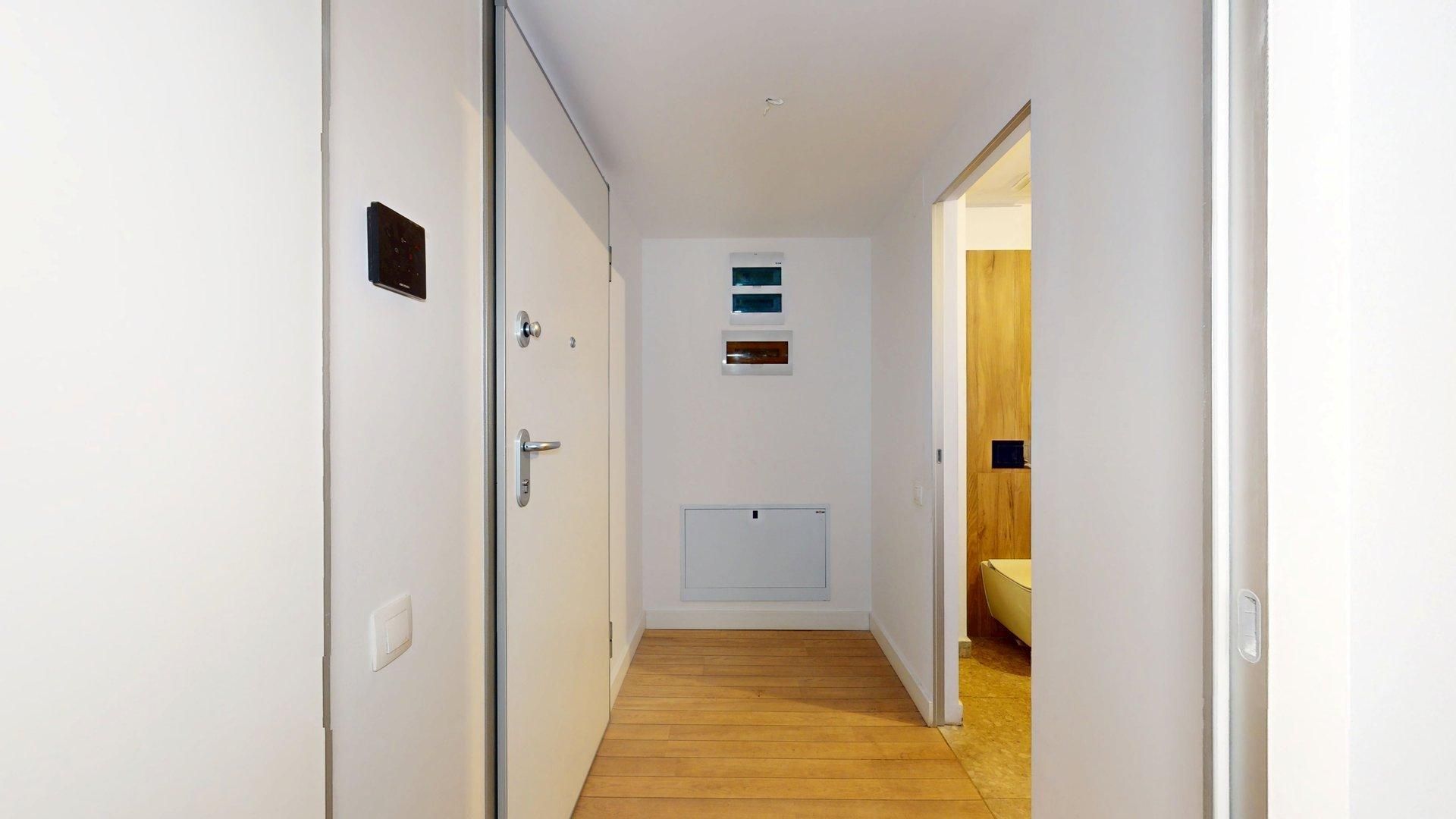 Garsoniera etaj 1/12 plus parcare subterana 13 Septembrie - Panduri - Poză 1