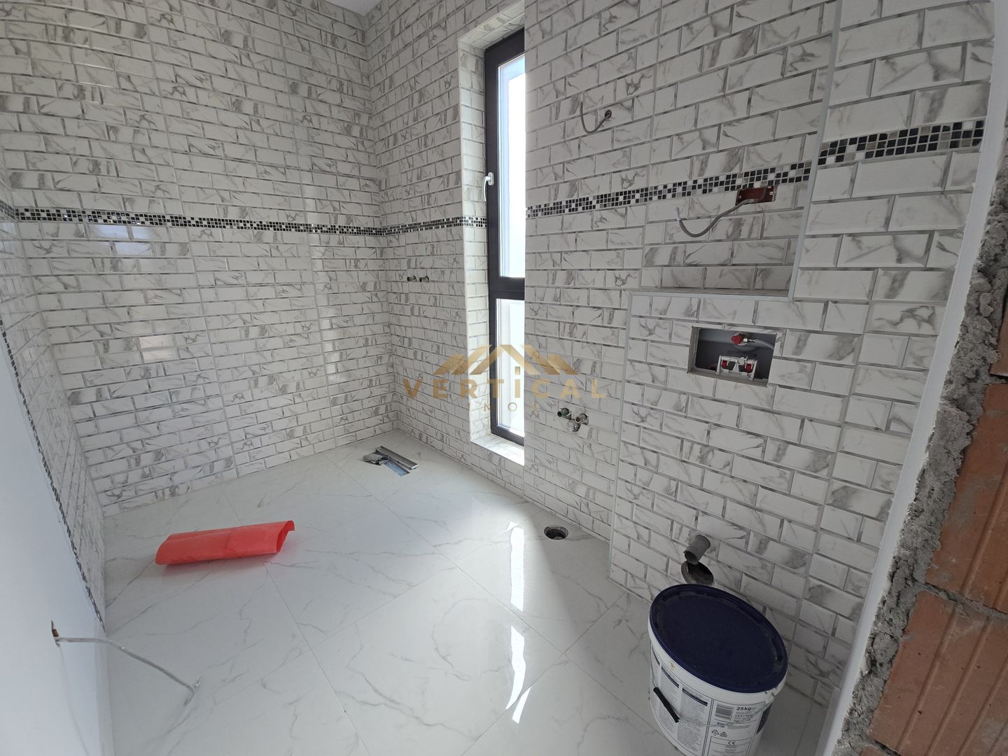 De vanzare! Vila cu un teren superb in comuna Berceni - Poză 3