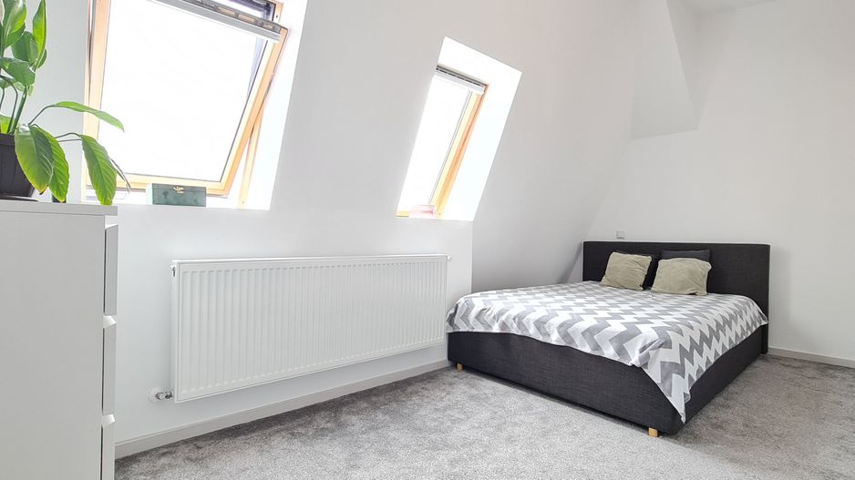 Casa 4 camere finalizata mobilata utilata cartier Izvor Tarlungeni - Poză 4