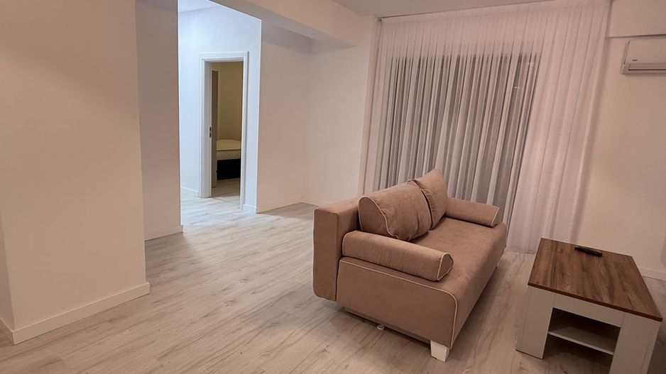 Apartament cu 2 camere, parcare subterana și 2 balcoane - Poză 4