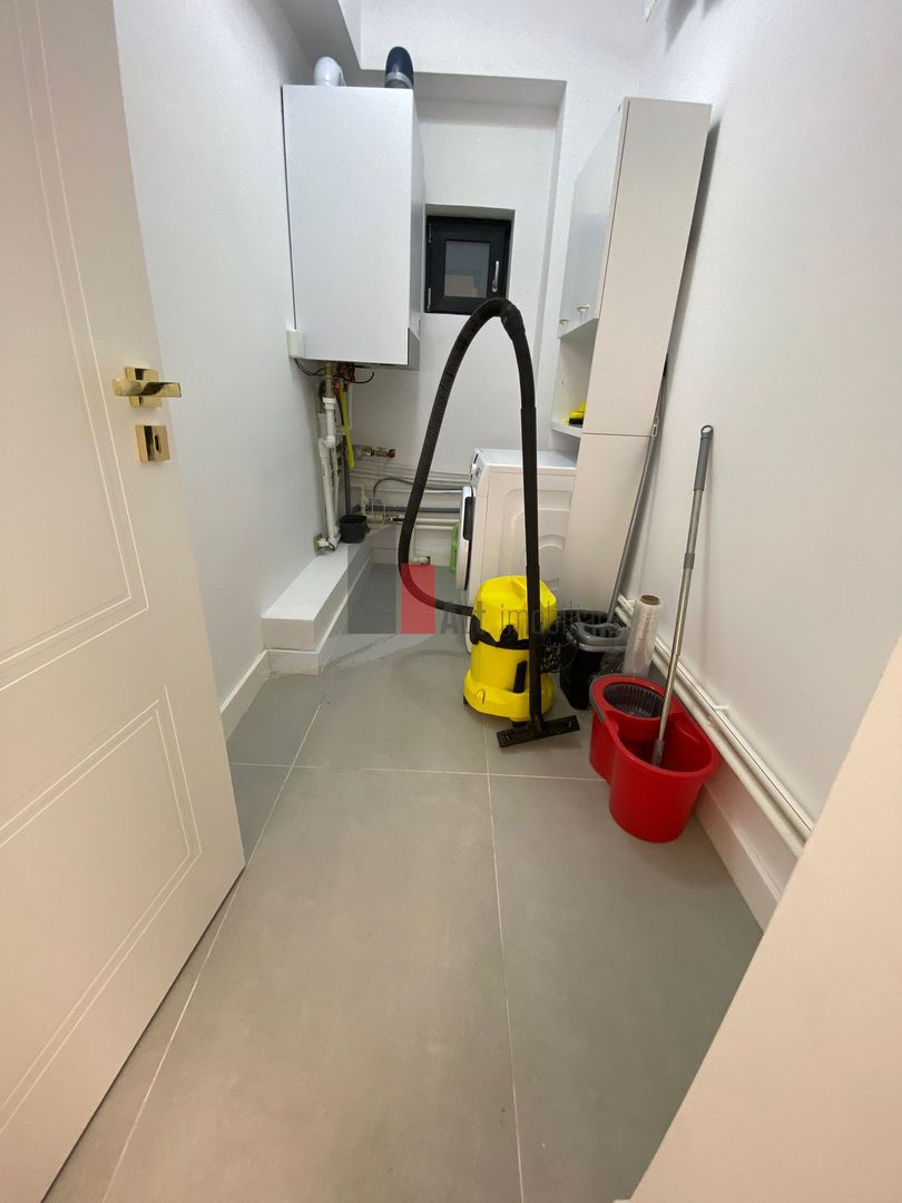 VILA SUPERBA DE VANZARE IN PIPERA - Poză 5