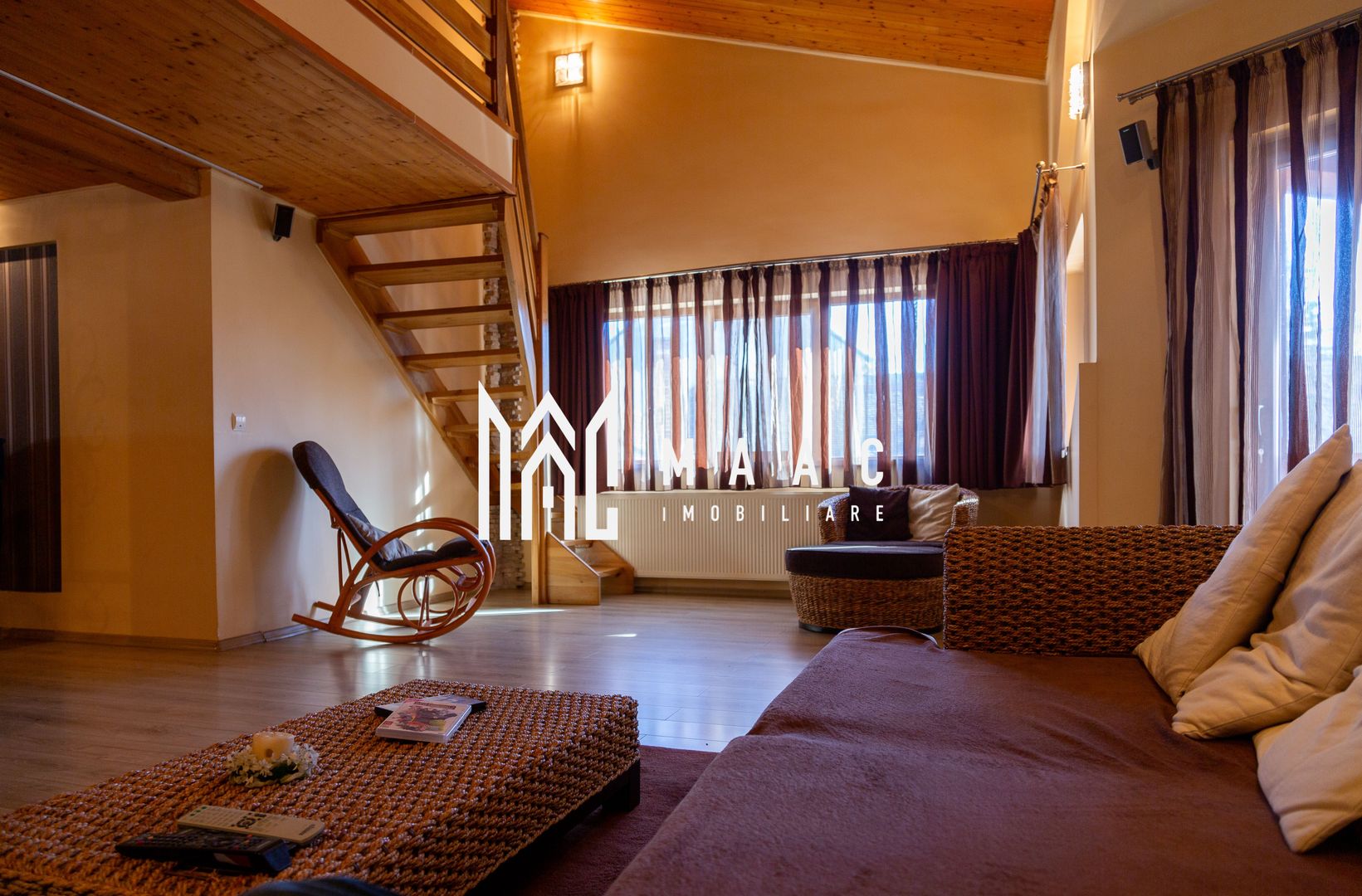 Casa 6 camere | P+M | Curte | 270 MPU | Zona Centrala - Poză 1