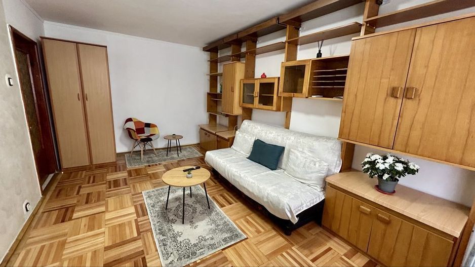 Închiriere Apartament cu 2 camere, decomandat, etaj 1, 10 min metrou Dristor - Poză 4