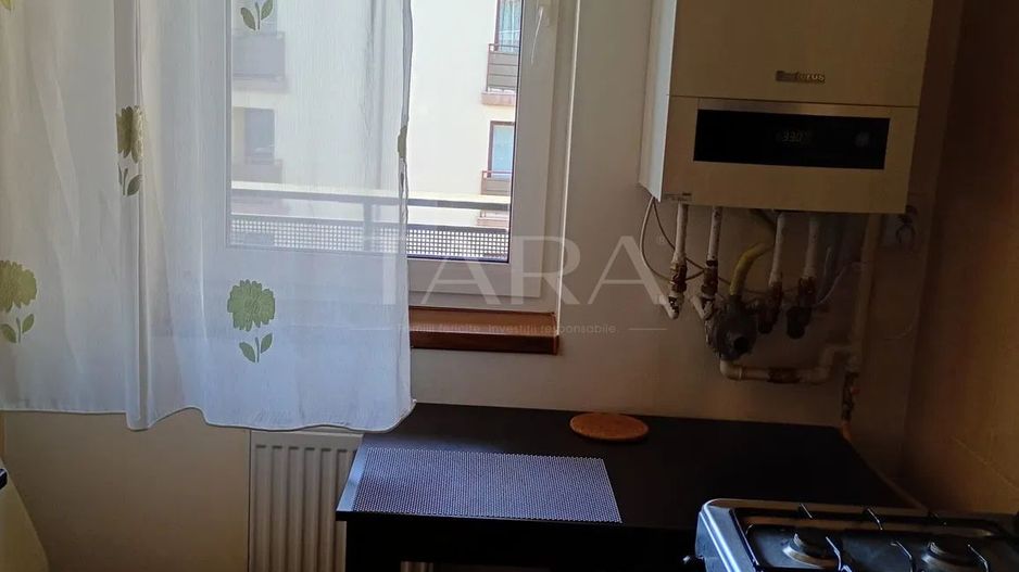 Apartament cu 2 camere, 40 mp, etaj 6, zona Iulius Mall. - Poză 2