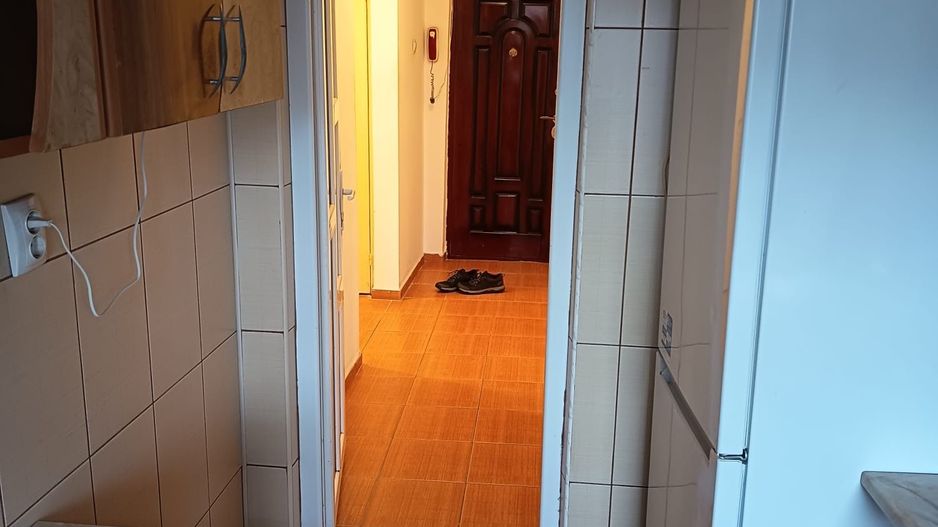 Apartament cu doua camere de vanzare, bd. Brancoveanu, 88.900€ negociabil - Poză 4