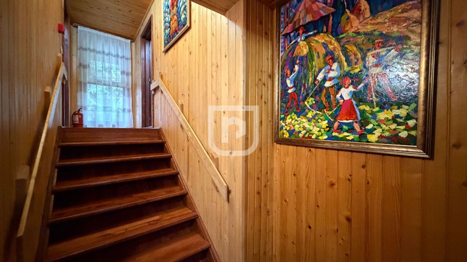 Casa / Pensiune 5 dormitoare Manastirea Humorului - Poză 11