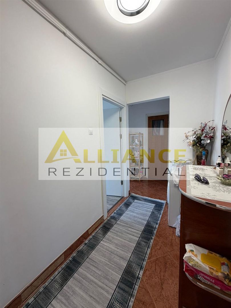 APARTAMENT 4 CAMERE SI 2 BAI DE VANZARE - ZONA METROU 1 DECEMBRIE - Poză 6