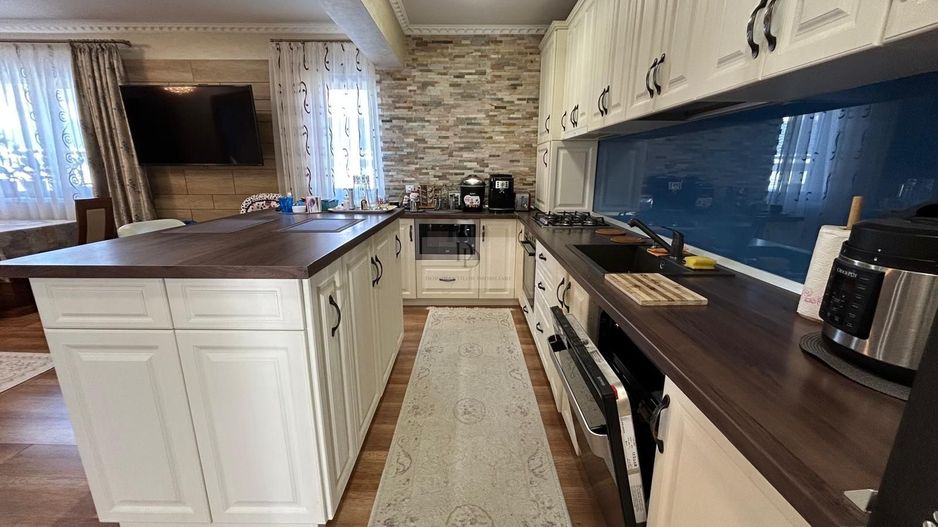 Apartament 4 camere singur pe nivel + 50 mp Pod + 2 Parcari | Oașului - Poză 4