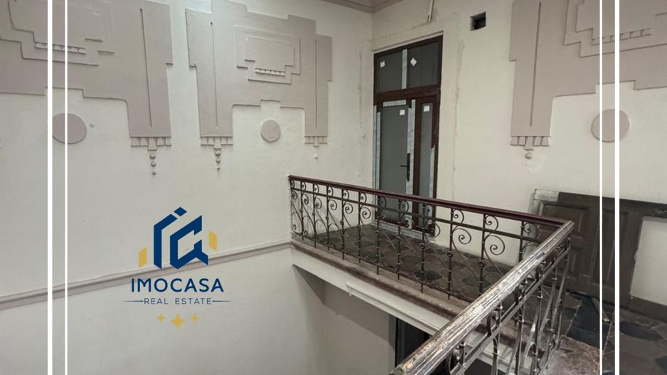 De vânzare Apartament 3 camere de renovat B-dul Decebal Arad - Poză 4
