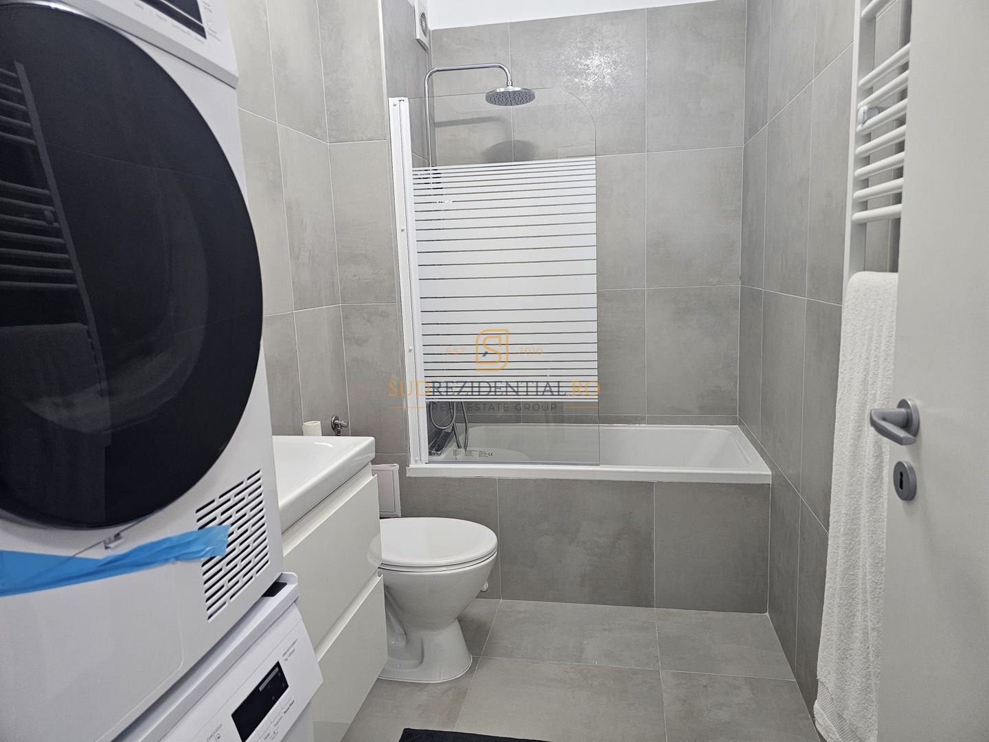 Apartament cu 2 camere, prima inchiriere, loc de parcare inclus - Poză 9