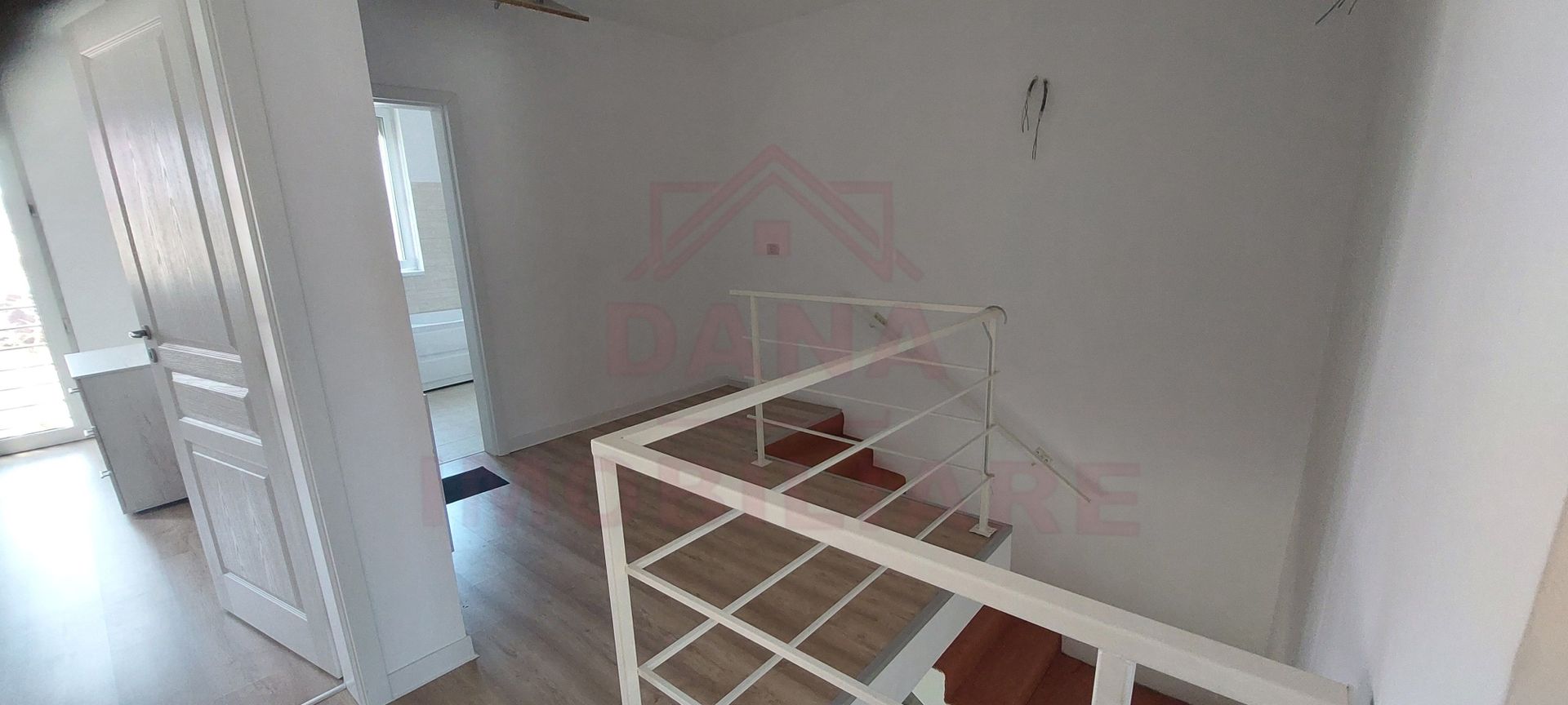 CASĂ TRIPLEX\5 CAMERE\CARANSEBEȘ\JUD.CS - Poză 8