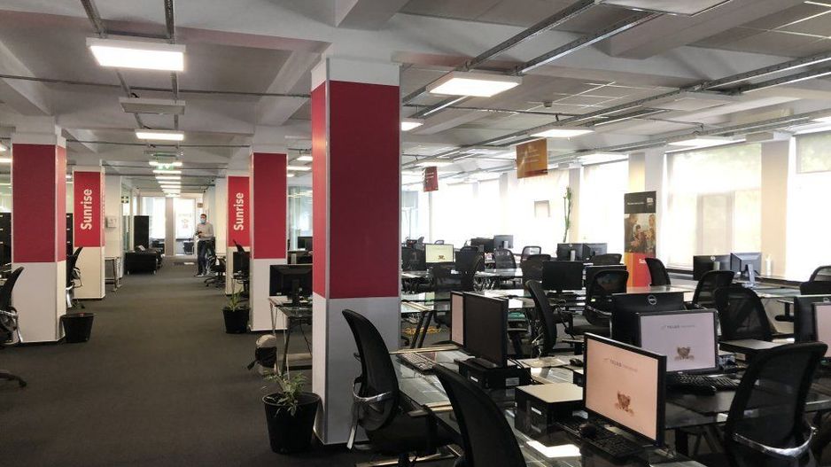 Cladire de birouri la 50 de metri de metrou, langa hala Laminor! - Poză 1