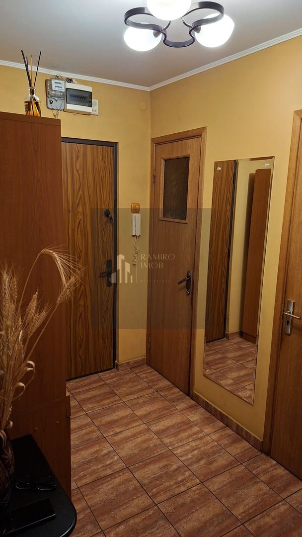 Apartament 4 camere decomandat Titan - Poză 6