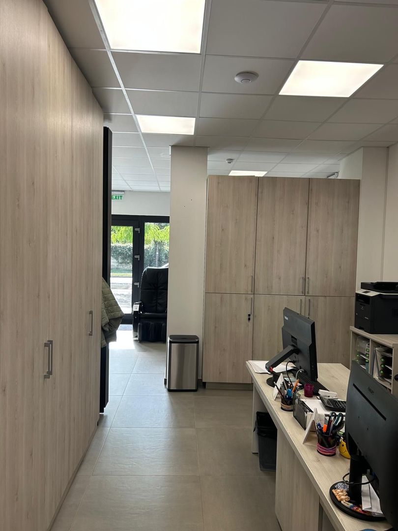 SPATIU CU MULTIPLE DESTINATII - Poză 3