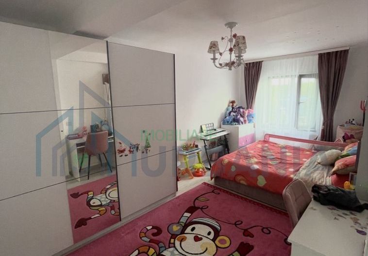 Casă triplex mobilată și utilată complet în Horpaz, Miroslava - Poză 6