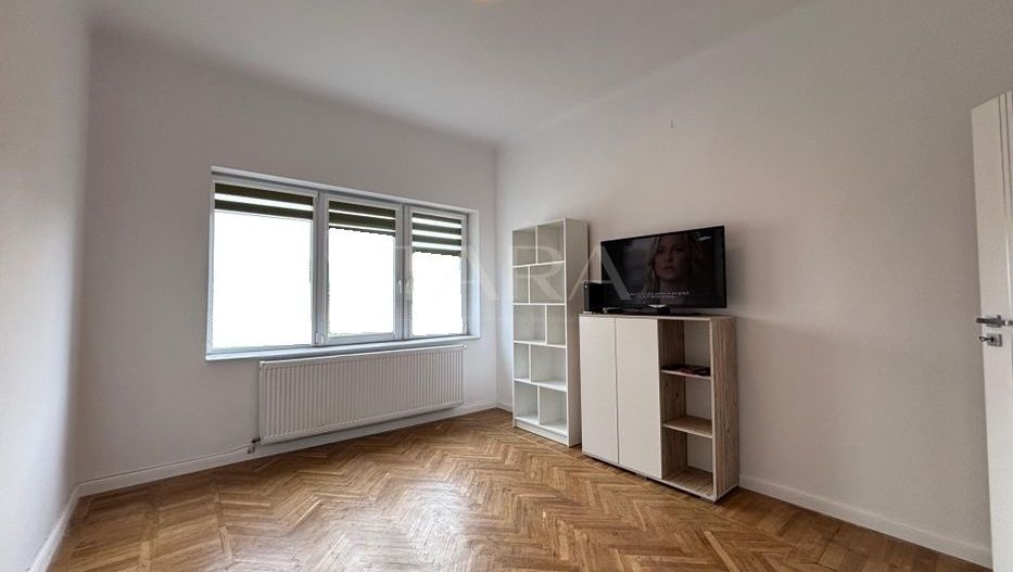 Apartament 2 camere renovat, zonă semicentrală - Poză 4