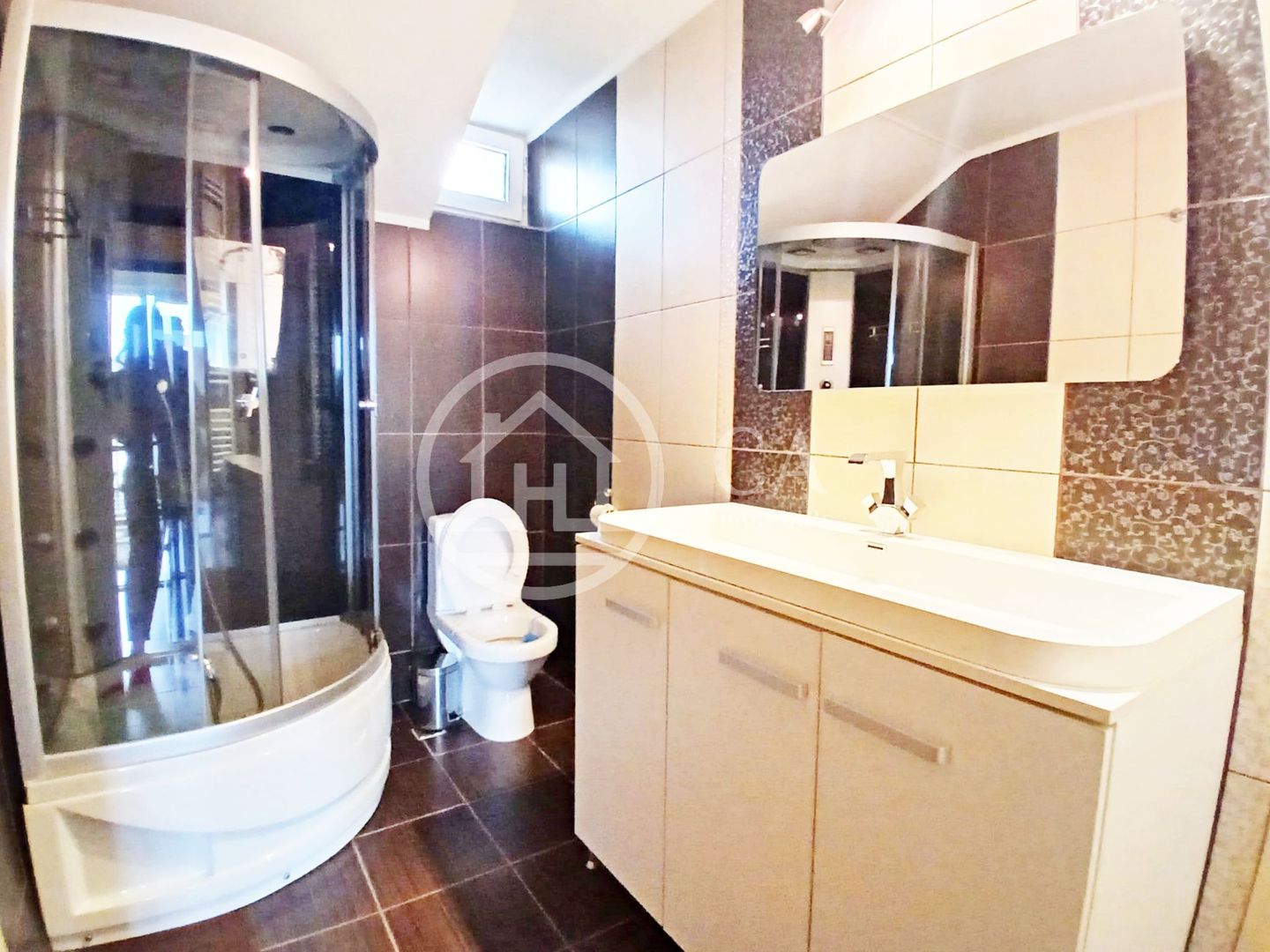 Casă de închiriat cu 4 camere în zona Oncea, Oradea - Poză 12