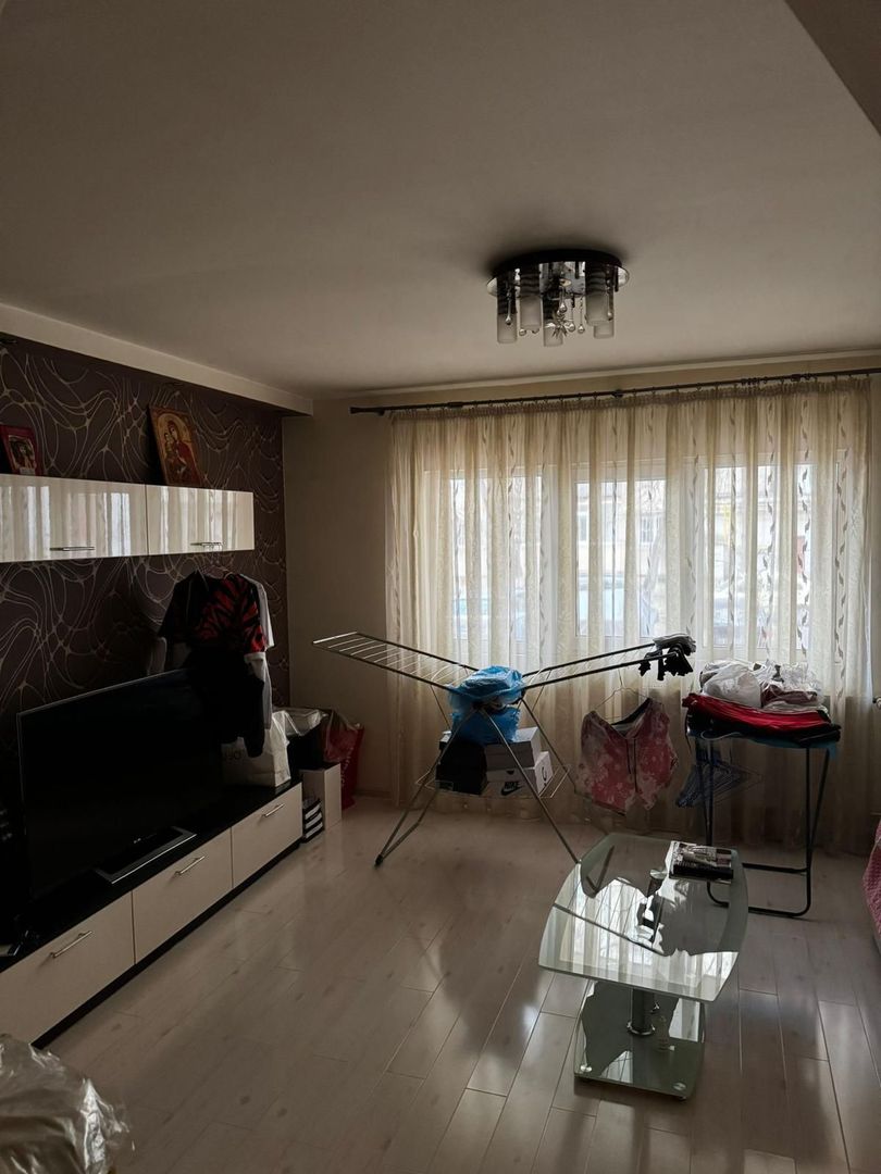 Apartament cu 3 camere , str. Bozieni - Poză 37