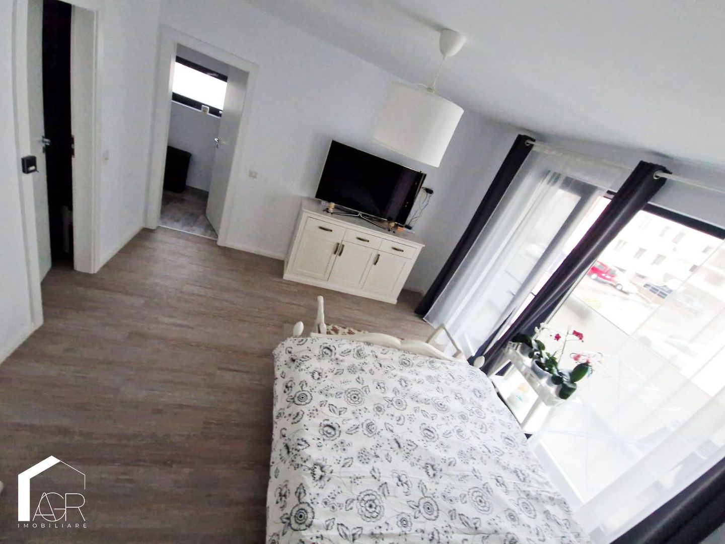Apartament cu 4 camere, decomandat, zona Albert - Poză 6