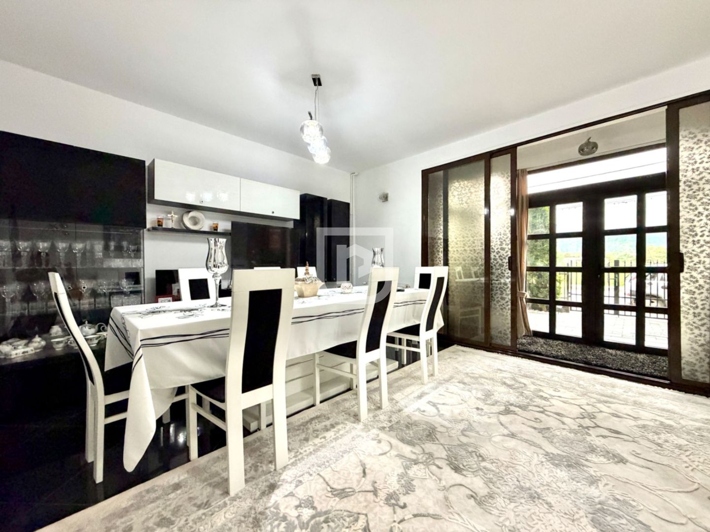 Triplex LUX în centrul Frasin – complet mobilat - Poză 5