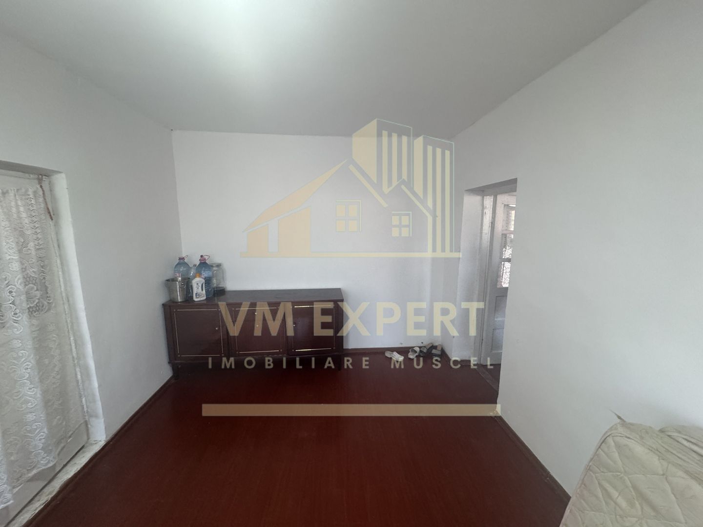 CASA DE VANZARE CU 4 CAMERE, APA SARATA, CAMPULUNG - Poză 8