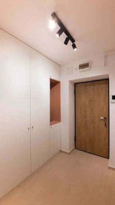 GARSONIERA HILS BRAUNER, PARCARE, BLOC NOU, BUCATARIE INCHISA, METROU - Poză 7