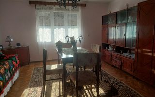 CASĂ 5 CAMERE\ OȚELU-ROȘU\ZONA CIREȘA \ COMISION 0% - Poză 1