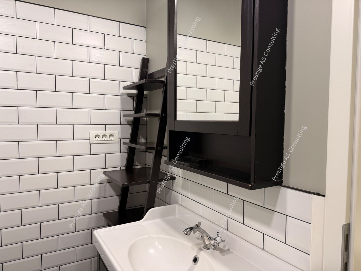 Apartament 3 camere | Balcon | Ultracentral C.D. Loga | Finisaje Premium - Poză 22