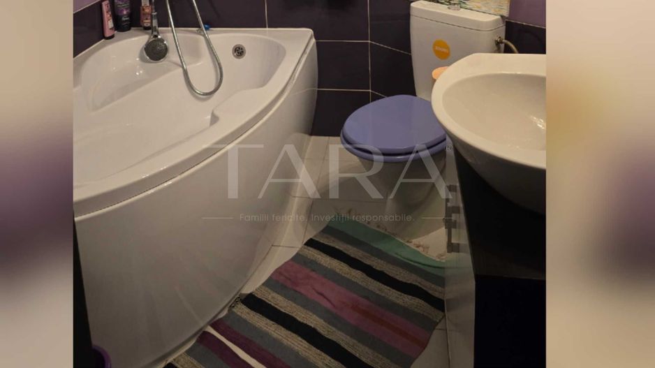 Apartament cu 2 camere decomandate, pod înalt, zonă liniștită. - Poză 4