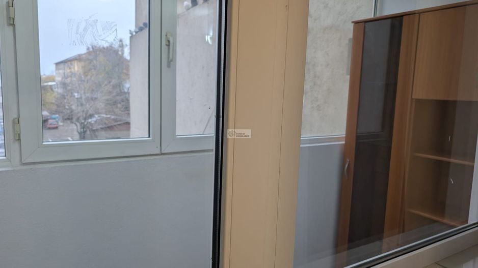 Apartament 2 camere/etaj 2/Scoala 10/Focsani/71000 E - Poză 8